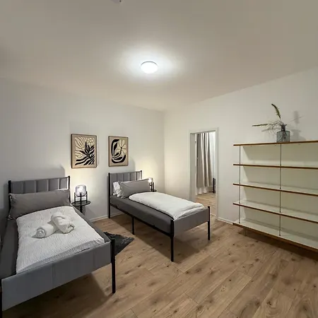 Moderne Fuer 6 Personen-wlan-vollausgestattet * Enger